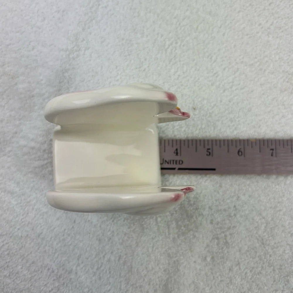 NIB - VTG Avon Bunny Napkin Holder with 25ct Napkins(unopened)Floral Design